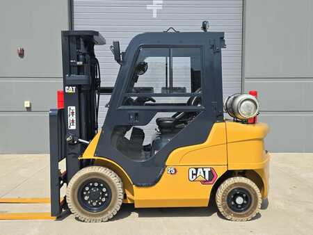 Propane Forklifts 2018  CAT Lift Trucks GP25N (1)