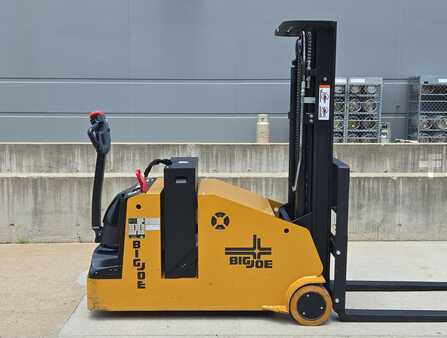 Apilador eléctrico 2022  Big Joe CB22-157 (6)