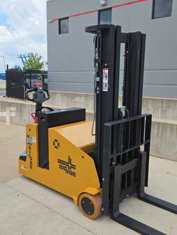 Apilador eléctrico 2022  Big Joe CB22-157 (4)