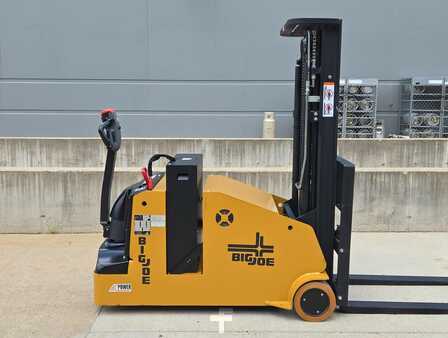 Apilador eléctrico 2022  Big Joe CB22-157 (6)