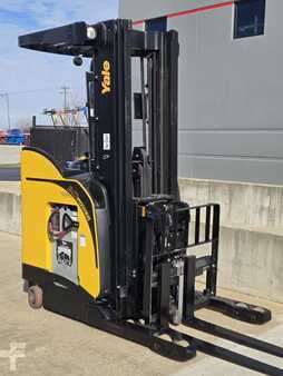 Reach Trucks 2019  Yale NDR035EB (3)
