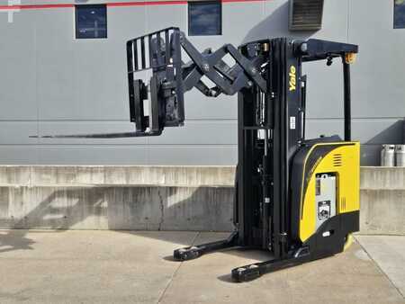 Reach Trucks 2019  Yale NDR035EB (8)