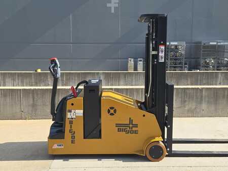 Apilador eléctrico 2022  Big Joe CB22-157 (6)