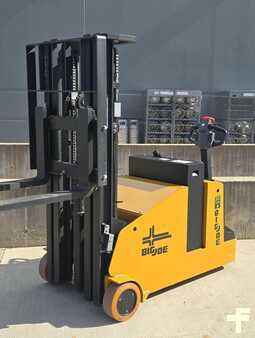 Apilador eléctrico 2022  Big Joe CB22-157 (7)