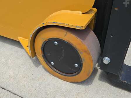 Pallet Stackers 2022  Big Joe CB22-157 (10)