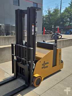 Pallet Stackers 2022  Big Joe CB22-157 (3)