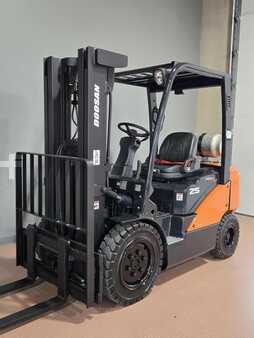 Propane Forklifts 2017  Doosan G25N-7 (3)