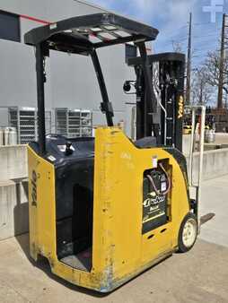 Reach Trucks 2019  Yale ESC030AD (5)