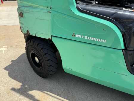 Carretilla elevadora GLP 2020  Mitsubishi FG30N (11)