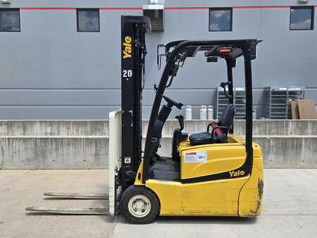 Diesel Forklifts 2019  Yale ERP030VT (1)
