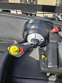 Reach Trucks 2019  Yale NDR035EB (13)