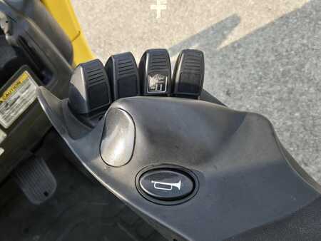 Propane Forklifts 2018  Hyster S60FT (11)