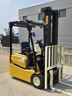 Carretilla elevadora diésel 2019  Yale ERP030VT (4)