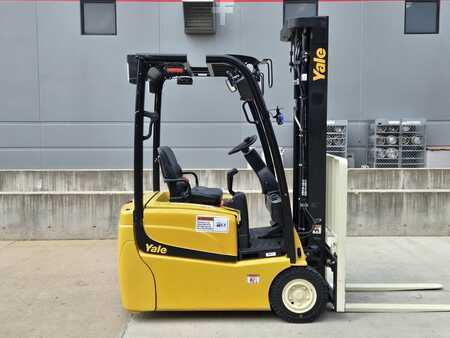 Carretilla elevadora diésel 2019  Yale ERP030VT (6)