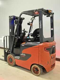 Carretilla elevadora diésel 2021  Linde E25C (2)