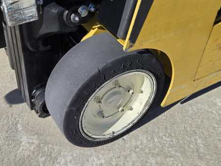 Carretilla retráctil 2019  Yale ESC030AD (9)