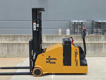 Pallet Stackers 2022  Big Joe CB22-157 (1)
