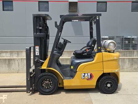 Propane Forklifts 2022  CAT Lift Trucks GP25N (1)