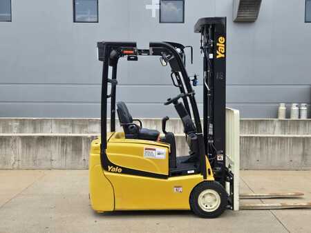 Carretilla elevadora diésel 2019  Yale ERP030VT (6)
