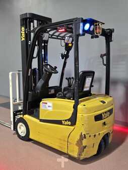 Carretilla elevadora diésel 2019  Yale ERP030VT (2)
