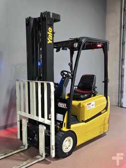 Carretilla elevadora diésel 2019  Yale ERP030VT (3)