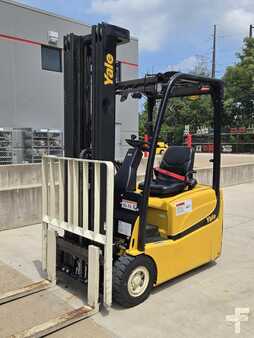 Carretilla elevadora diésel 2019  Yale ERP030VT (3)