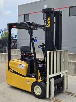 Carretilla elevadora diésel 2019  Yale ERP030VT (4)