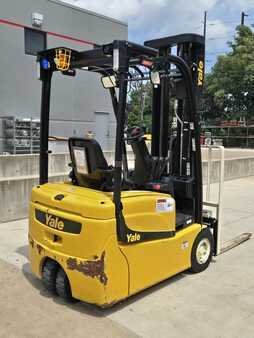 Carretilla elevadora diésel 2019  Yale ERP030VT (5)