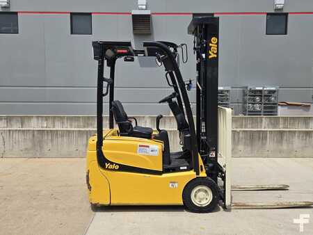 Carretilla elevadora diésel 2019  Yale ERP030VT (6)