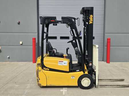 Carretilla elevadora diésel 2019  Yale ERP030VT (6)
