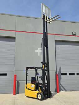 Carretilla elevadora diésel 2019  Yale ERP030VT (8)