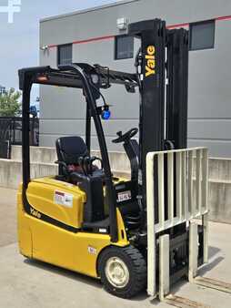 Carretilla elevadora diésel 2019  Yale ERP030VT (4)