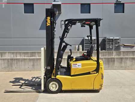 Carretilla elevadora diésel 2019  Yale ERP030VT (1)