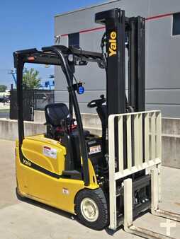 Carretilla elevadora diésel 2019  Yale ERP030VT (4)
