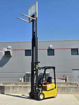 Carretilla elevadora diésel 2019  Yale ERP030VT (8)