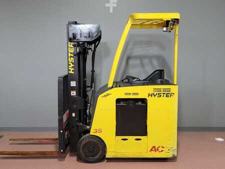 Carretilla retráctil 2016  Hyster E35HSD3 (1)