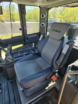 Montacargas diésel 2024  Hyundai 160D-9 (14)