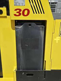 Vertical order pickers 2013  Hyster R30XM3 (9)