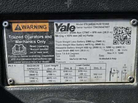 Reach Trucks 2019  Yale ESC040AD (14)