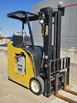 Reach Trucks 2019  Yale ESC040AD (4)