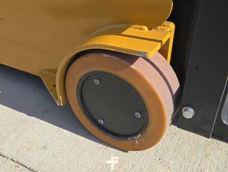 Pallet Stackers 2022  Big Joe CB22-157 (9)