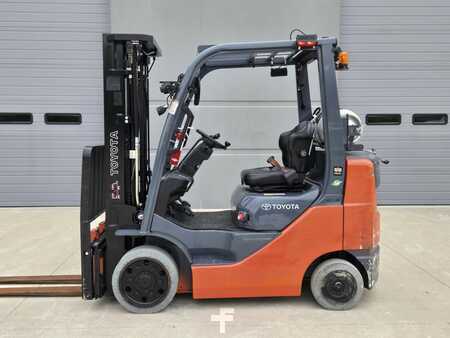 Carretilla elevadora GLP 2019  Toyota 8FGCU25 (1)