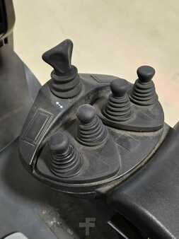 Diesel Forklifts 2021  Linde E25C (14)