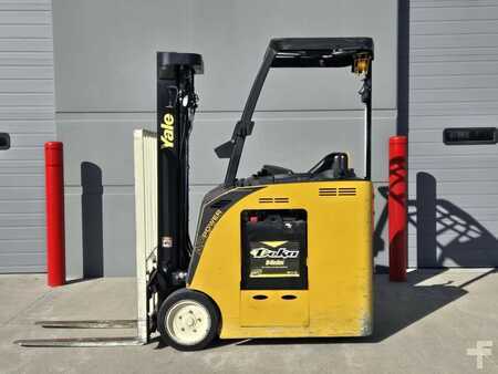 Carretilla retráctil 2019  Yale ESC030AD (1)