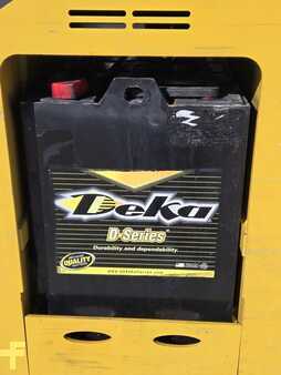 Carretilla retráctil 2019  Yale ESC030AD (12)