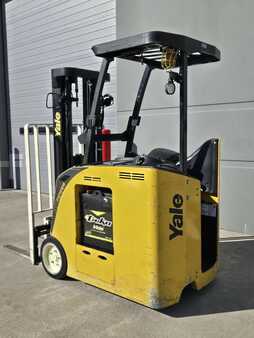 Carretilla retráctil 2019  Yale ESC030AD (2)