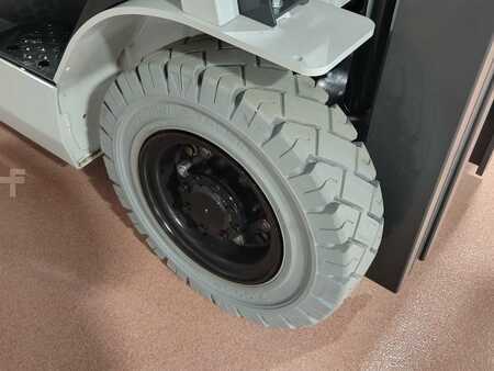 Diesel Forklifts 2023  Unicarriers PF50 (10)