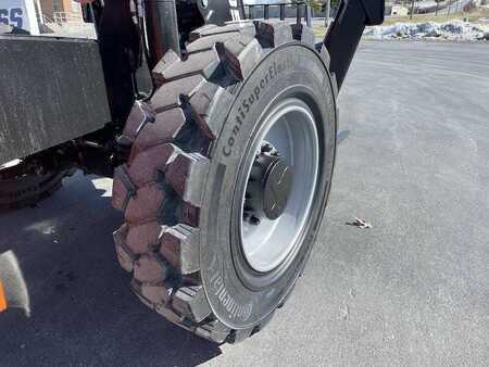 Manipulador fijo 2024  SkyTrak 10054 (12)