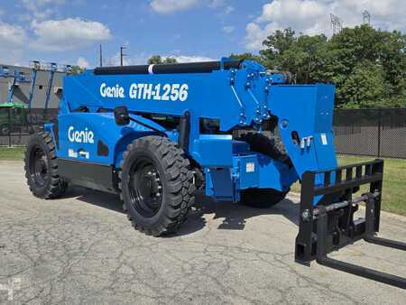 Manipulador fijo 2024  Genie GTH1256 (4)