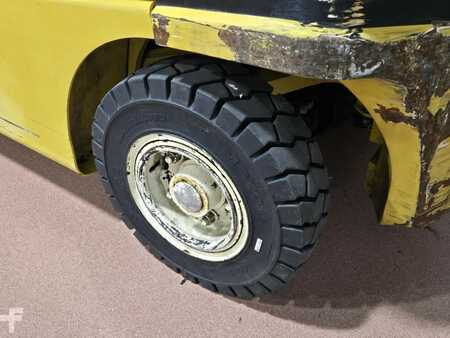 Montacargas diésel 2018  Yale GDP080VX (11)